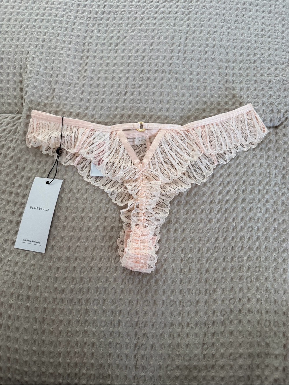 Bluebella Peyton Lace Thong Pearl Pink - Picture 4 of 9